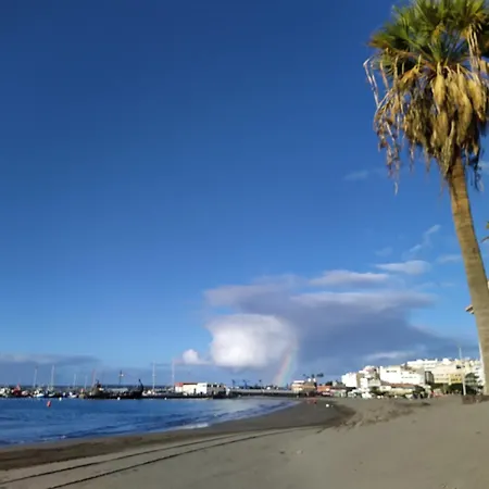 Paseo Maritimo View شقة أرونا